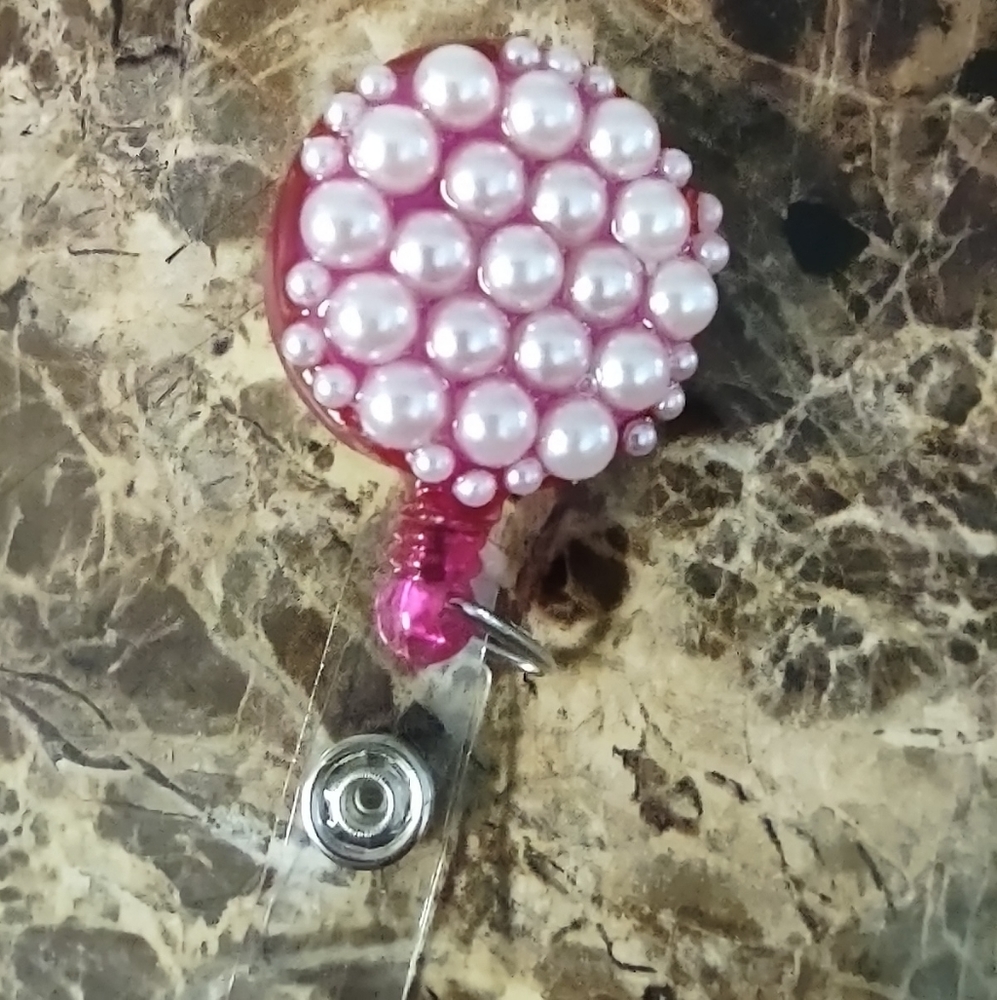 Pearl Badge Clip